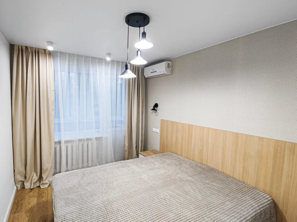 Квартира трёхкомнатная на улице Бондаренко, 60 м², Орджоникидзе — фото 14