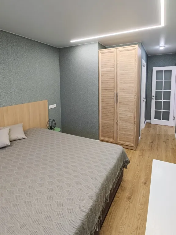 Квартира трёхкомнатная на улице Бондаренко, 60 м², Орджоникидзе — фото 9