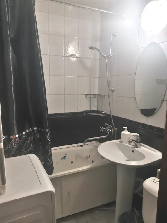 Квартира двухкомнатная в Промышленном, 45 м², Самара — ванная комната