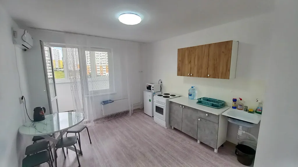 Квартира двухкомнатная на улице Адмирала Пустошкина, 68 м², Анапа — фото 2