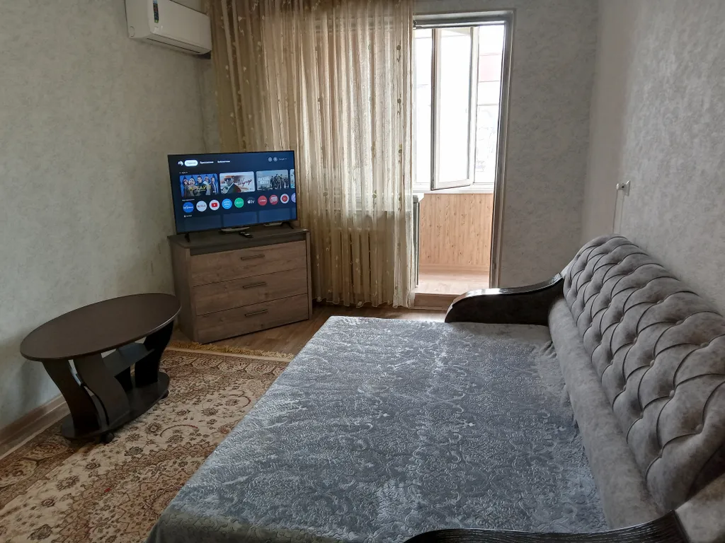 Квартира двухкомнатная в Ленинском, 45 м², Махачкала — спальня, фото 3