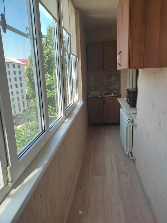 Квартира двухкомнатная в Ленинском, 45 м², Махачкала — кухня, фото 3