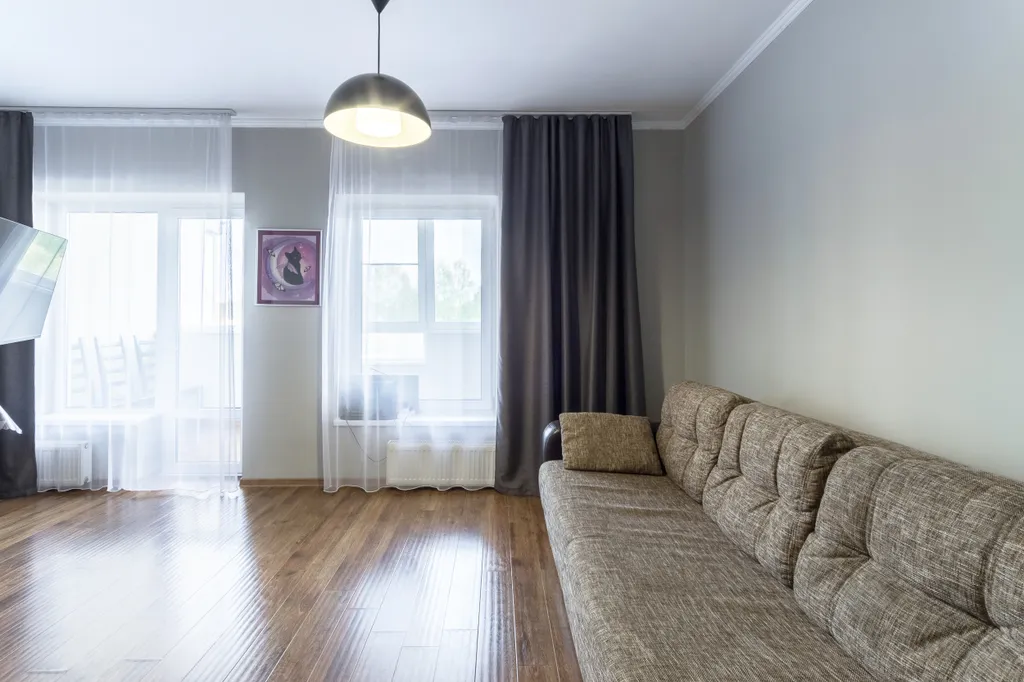 Квартира однокомнатная на улице Алексея Алёхина, 35 м², Псков — спальня, фото 5