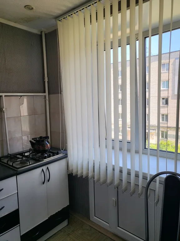 Квартира двухкомнатная на улице Гайдаре, 43 м², Дзержинск — кухня, фото 2