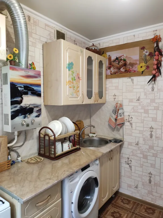 Квартира однокомнатная на улице Чехова, 30 м², Таганрог — кухня, фото 3