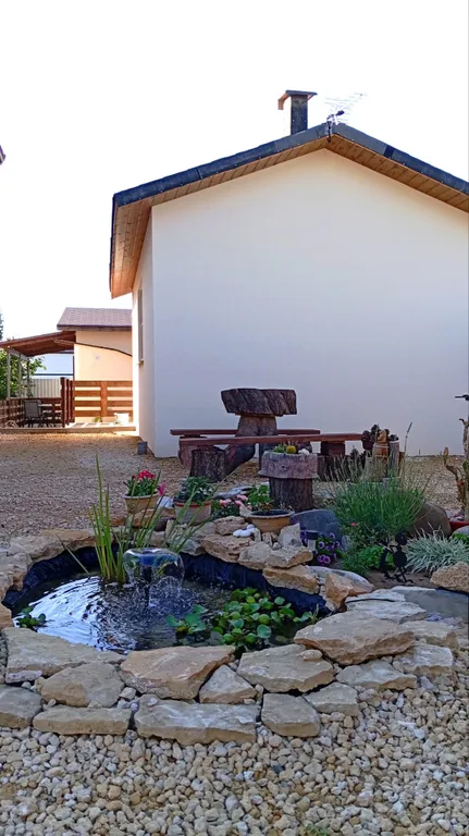 Уютный домик у моря