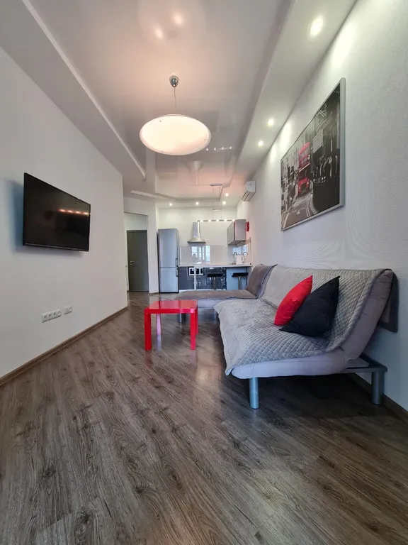 Квартира двухкомнатная в Фрунзенском, 65 м², Владивосток — спальня, фото 3