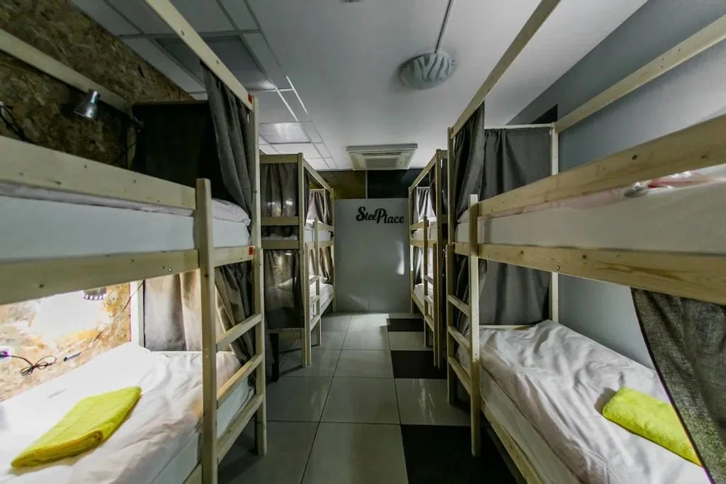 Многоместный женский номер кровать в 8-местном женском номере, общая ванная комната