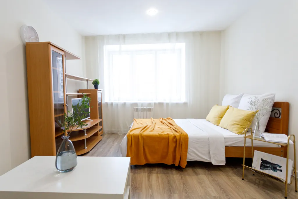 Квартира двухкомнатная на бульваре Олега Волкова, 52 м², Чебоксары — спальня, фото 6