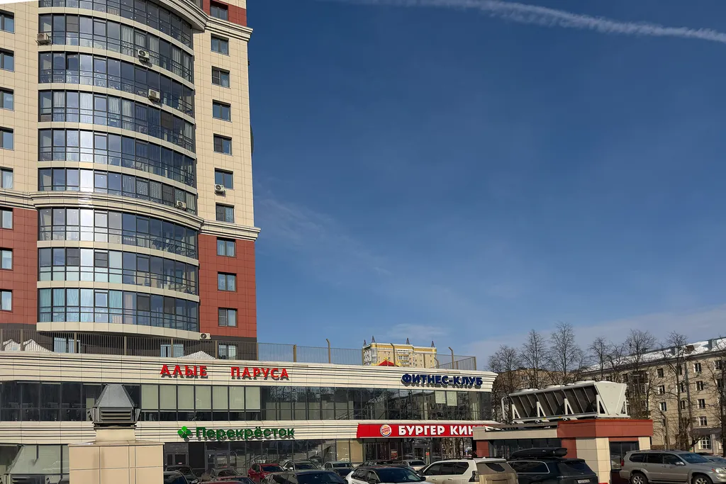 Квартира трёхкомнатная на проспекте Октябрьском, 63 м², Киров — фото 16