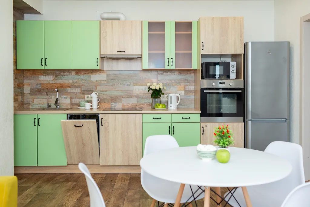 Квартира трёхкомнатная на проспекте Октябрьском, 63 м², Киров — фото 5
