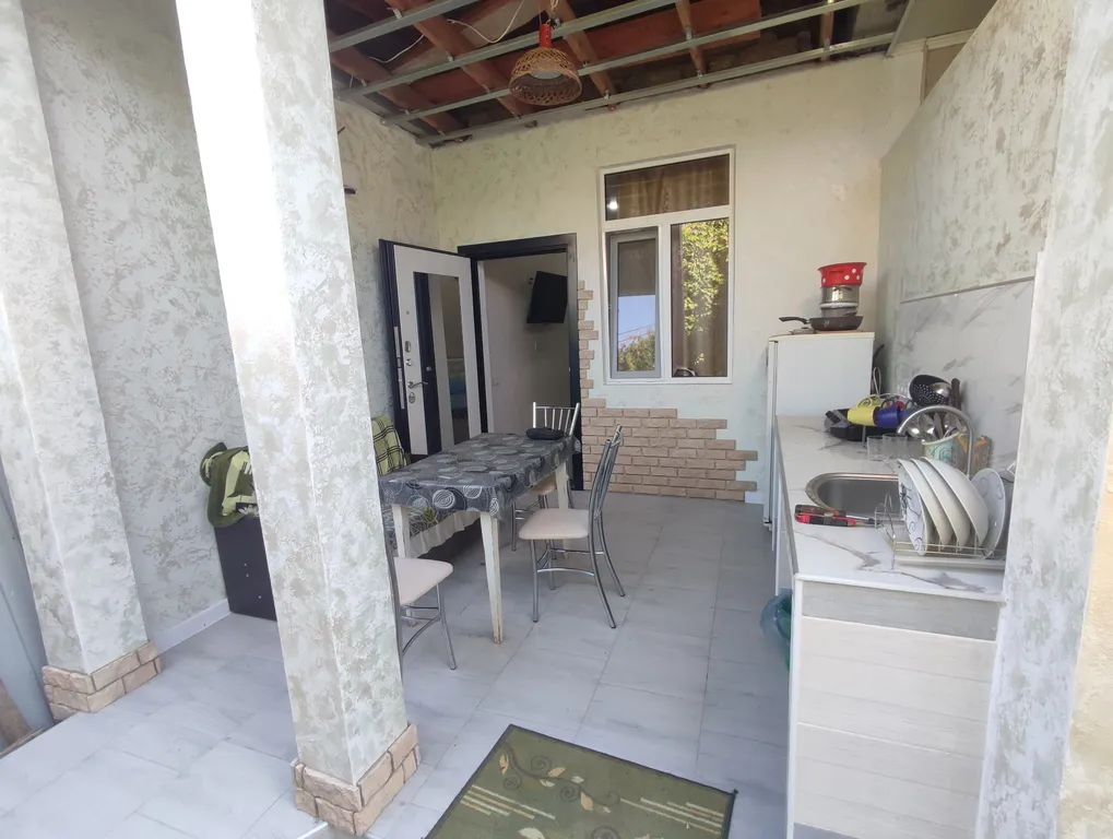 Дом 3-местный на улице Садовой, 15 м², Орджоникидзе — фото 2