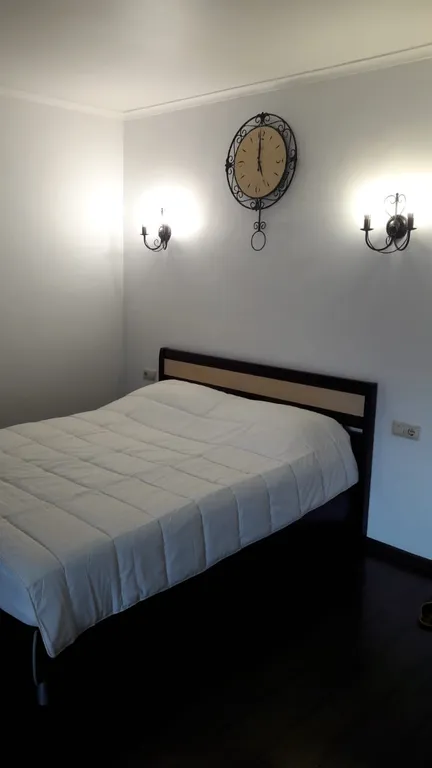 Квартира однокомнатная в переулке Крупском, 42 м², Каменск-Шахтинский — спальня, фото 3
