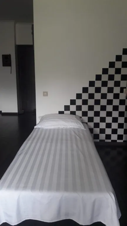 Квартира однокомнатная в переулке Крупском, 42 м², Каменск-Шахтинский — спальня, фото 6