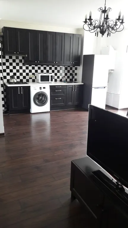 Квартира однокомнатная в переулке Крупском, 42 м², Каменск-Шахтинский — кухня, фото 2