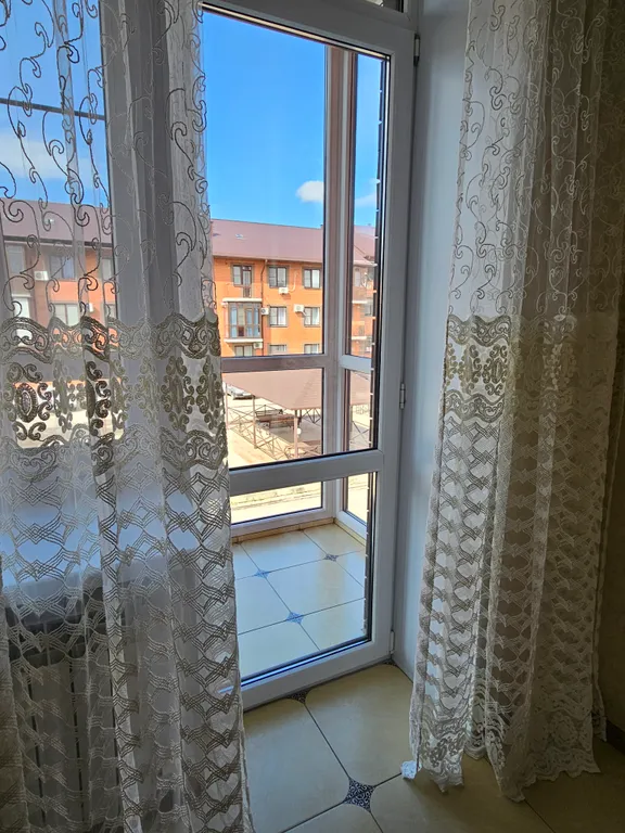 Апартаменты двухкомнатные на улице Железноводской, 70 м², Минеральные Воды — вид из окна, фото 3