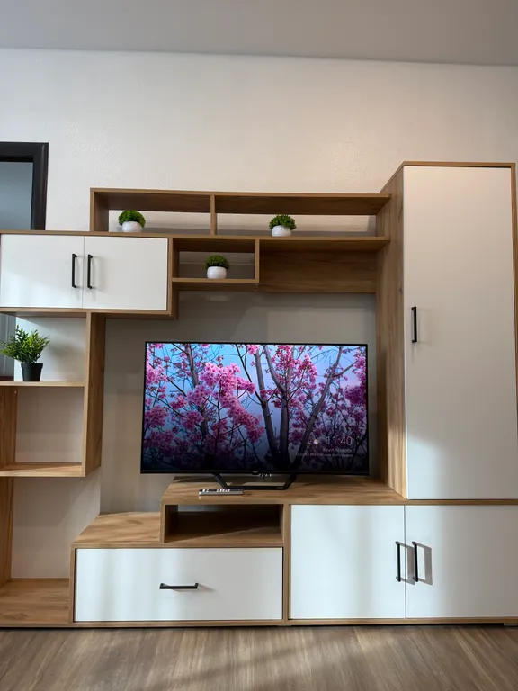 Квартира трёхкомнатная на улице Ворошилова, 62 м², Каменск-Шахтинский — фото 8