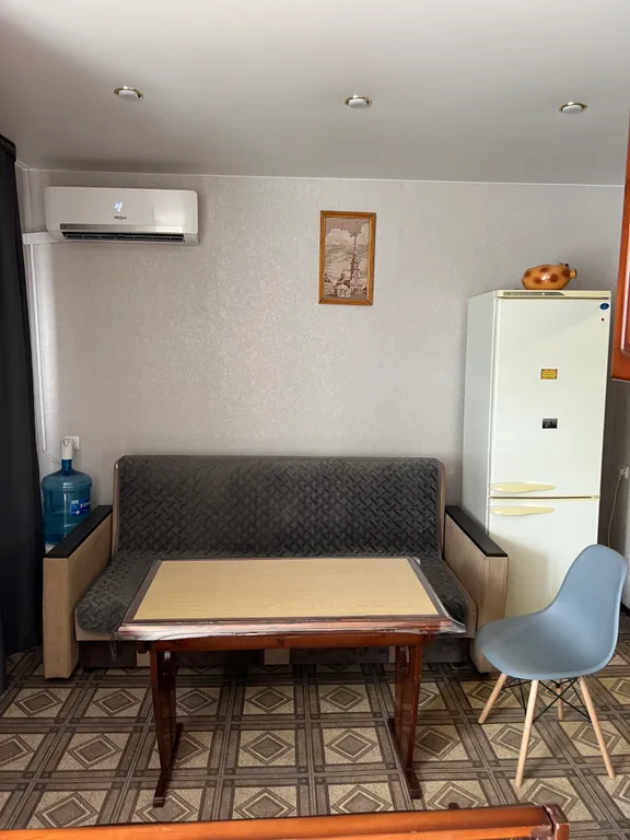 Квартира трёхкомнатная на улице Ворошилова, 62 м², Каменск-Шахтинский — фото 11