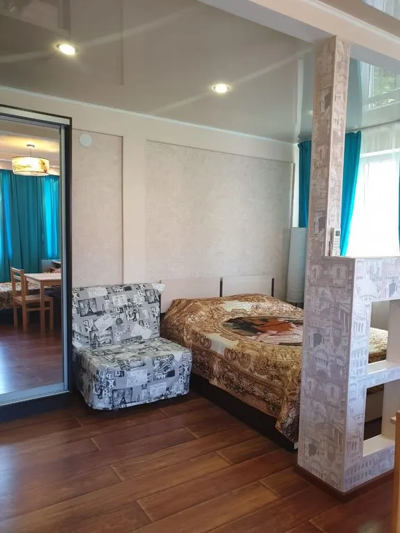 Семейный номер студия в центре — Hosta place, фото 1 из 5