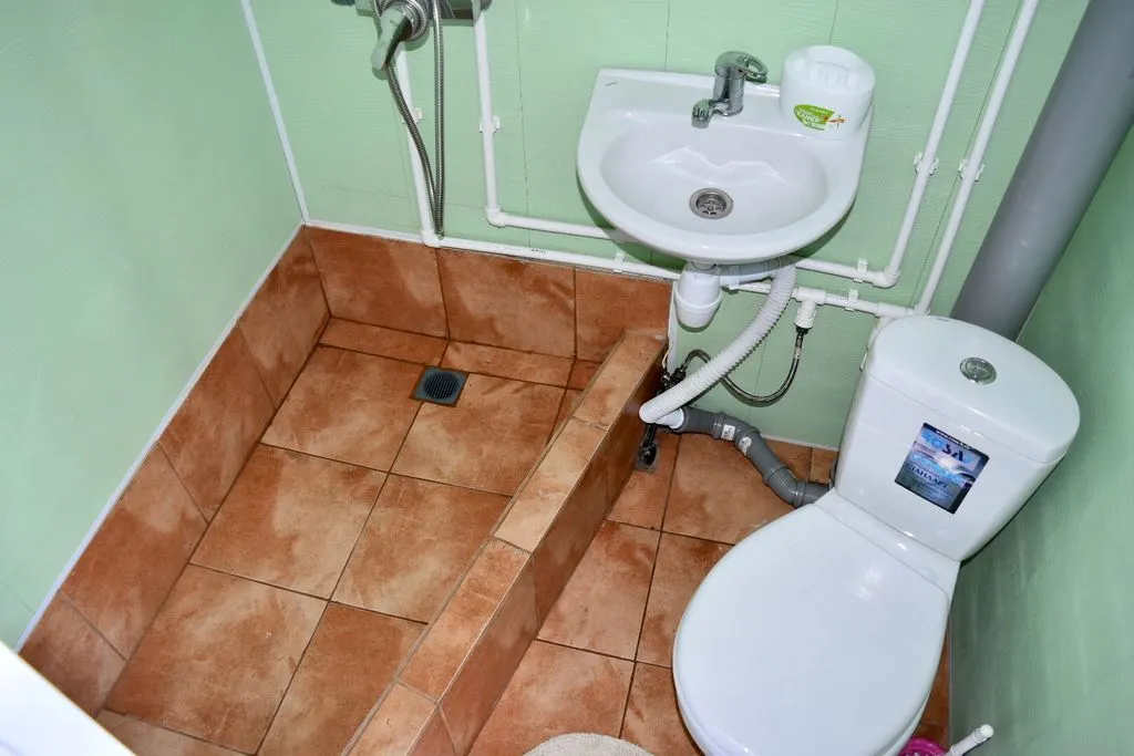 Четырёхместный номер с двухъярусной кроватью — Дача у моря — фото 2