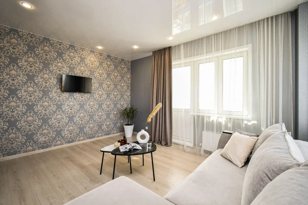 Квартира двухкомнатная на набережной Ярыгинской, 68 м², Красноярск — спальня, фото 6