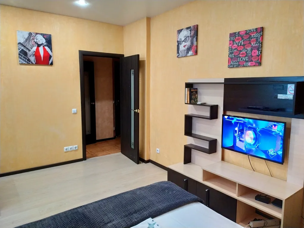Квартира однокомнатная в Дзержинском, 45 м², Волгоград — спальня, фото 4