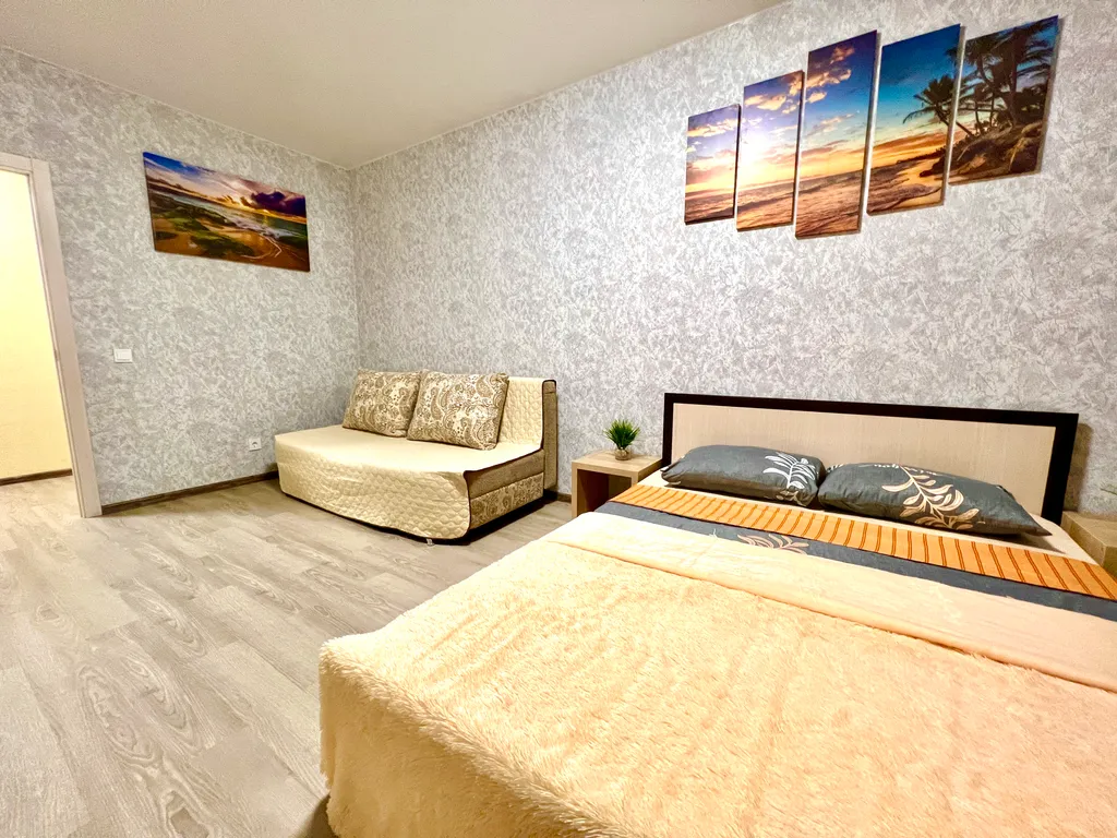 Квартира однокомнатная в Железнодорожном, 50 м², Самара — спальня, фото 15