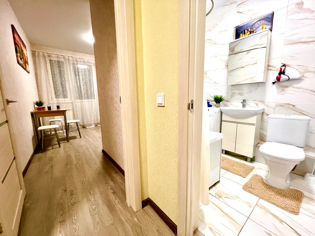 Квартира однокомнатная в Железнодорожном, 50 м², Самара — ванная комната