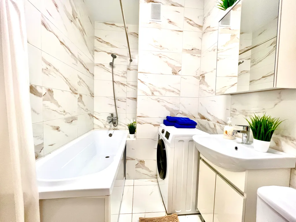 Квартира однокомнатная в Железнодорожном, 50 м², Самара — ванная комната, фото 3