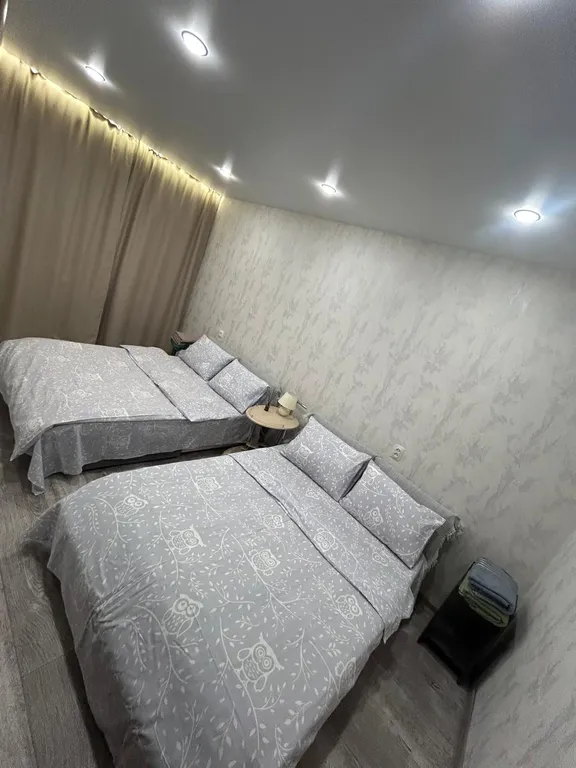 Квартира двухкомнатная в Дзержинском, 49 м², Волгоград — спальня, фото 2