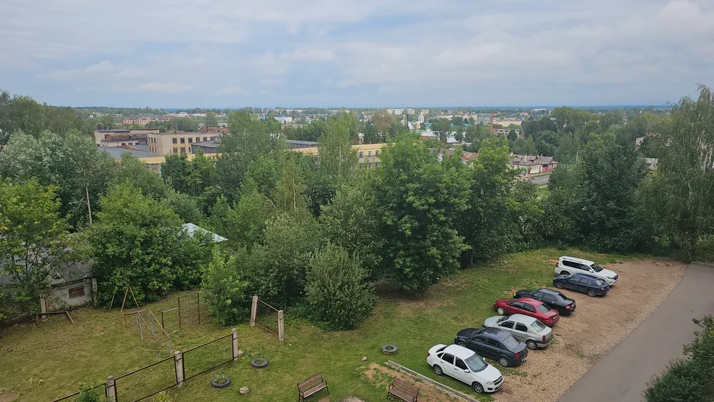 Квартира однокомнатная на улице Новгородской, 30 м², Боровичи — вид из окна