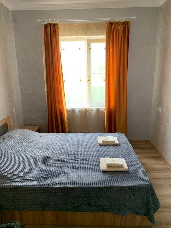 Двухкомнатный апартамент с кухней и террасой на Азовском море