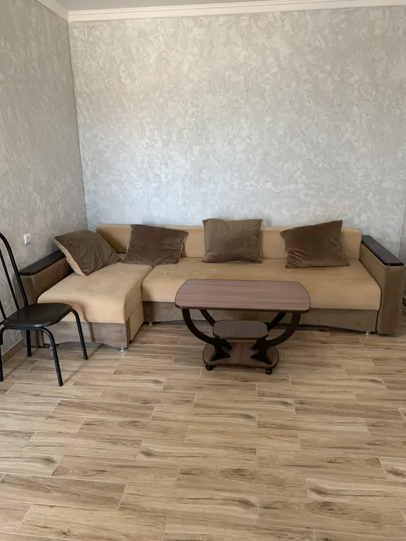 Двухкомнатный апартамент с кухней и террасой на Азовском море