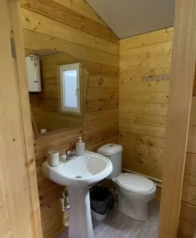 Дом 4-местный на улице Советской, 28 м², Сукко — фото 7