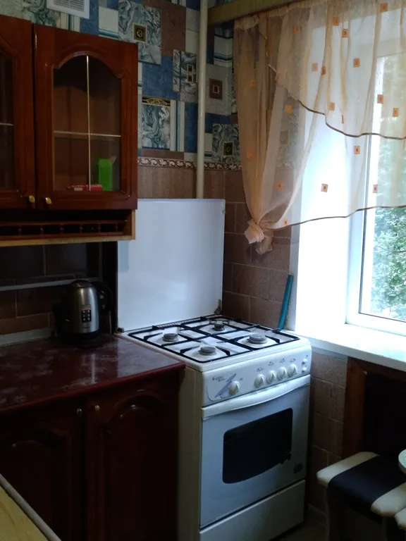 Квартира однокомнатная в Красноармейском, 30 м², Волгоград — кухня, фото 3