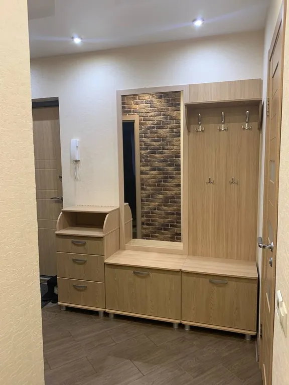 Квартира однокомнатная на улице Радужной, 45 м², Чебоксары — фото 23