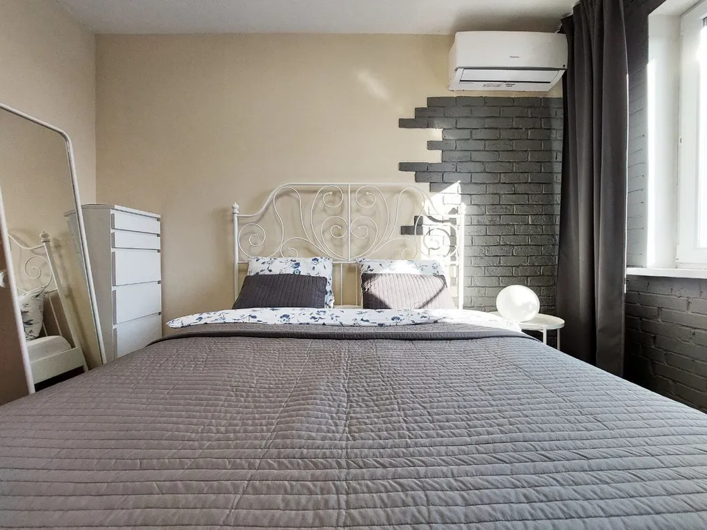 Квартира двухкомнатная на улице Колычева, 36 м², Лобня — спальня, фото 2
