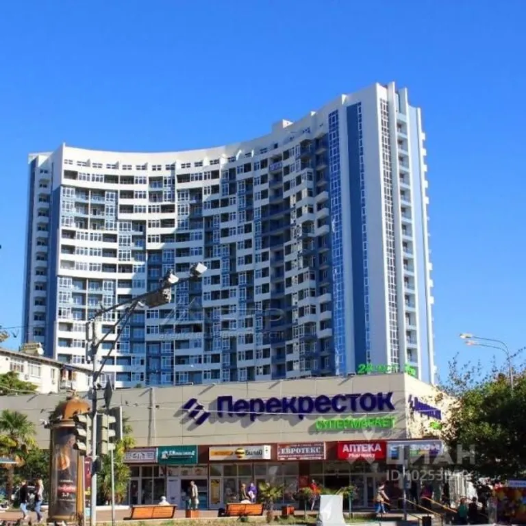Студия однокомнатная на улице Депутатской, 33 м², Сочи — двор