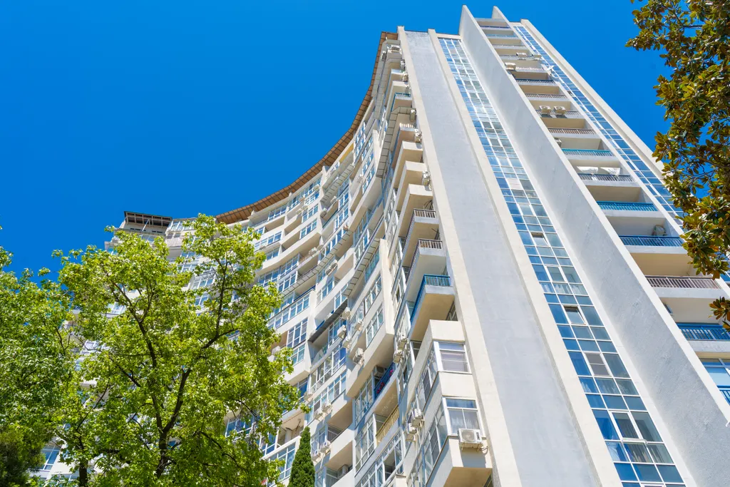 Студия однокомнатная на улице Депутатской, 33 м², Сочи — двор, фото 2