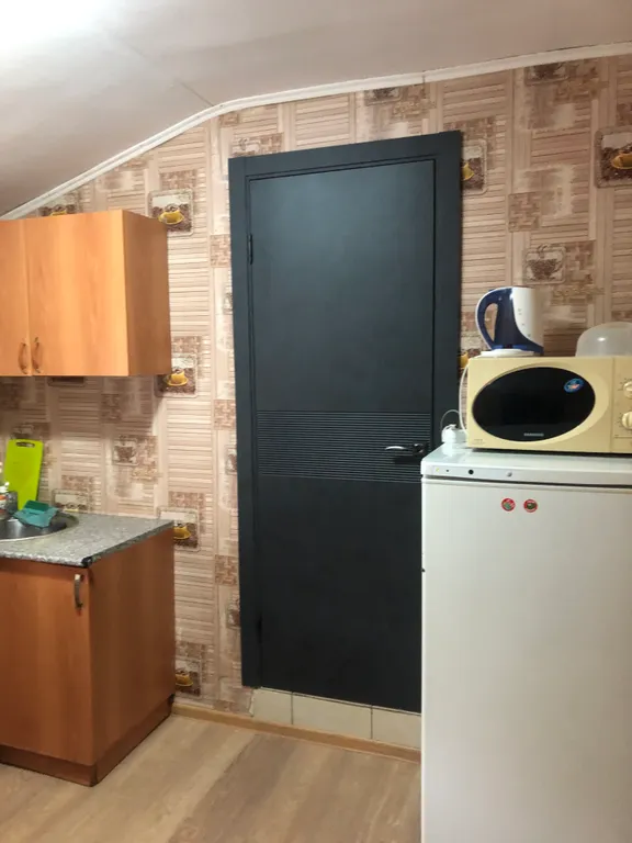Квартира 4-комн на улице Ефремова, 96 м², Шадринск — кухня