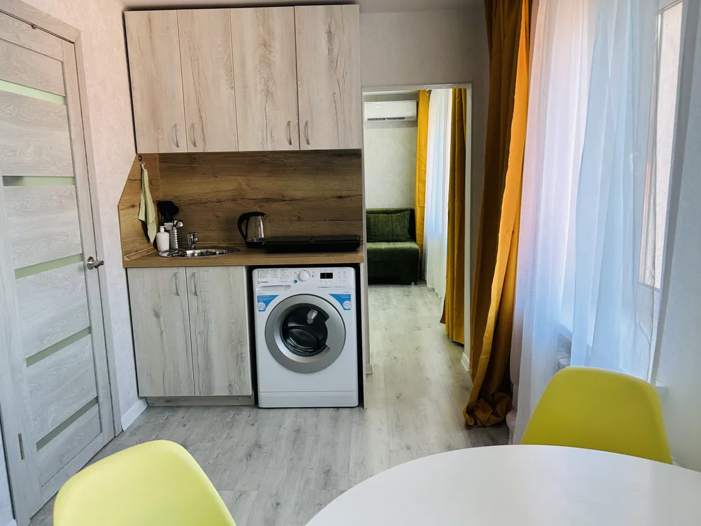 Студия однокомнатная на улице Пологой, 29 м², Владивосток — кухня, фото 2