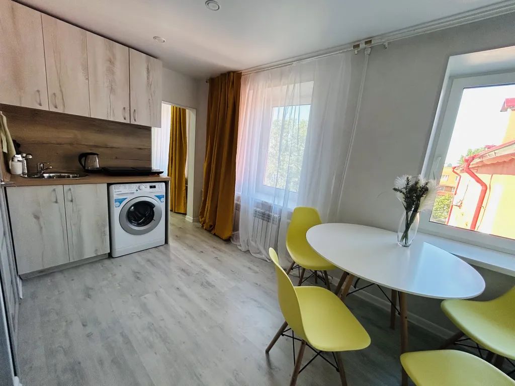 Студия однокомнатная на улице Пологой, 29 м², Владивосток — кухня