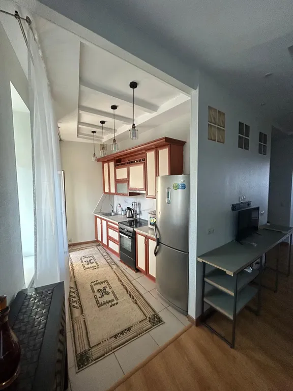 Квартира двухкомнатная в Фрунзенском, 62 м², Владивосток — кухня