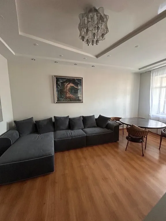 Квартира двухкомнатная в Фрунзенском, 62 м², Владивосток — фото 25