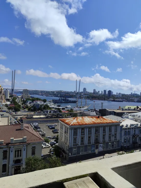 Квартира двухкомнатная в Фрунзенском, 62 м², Владивосток — вид из окна, фото 2