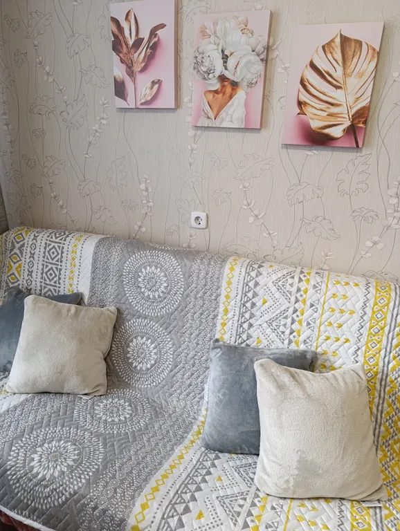 Квартира однокомнатная в Свердловском, 37 м², Красноярск — спальня, фото 2