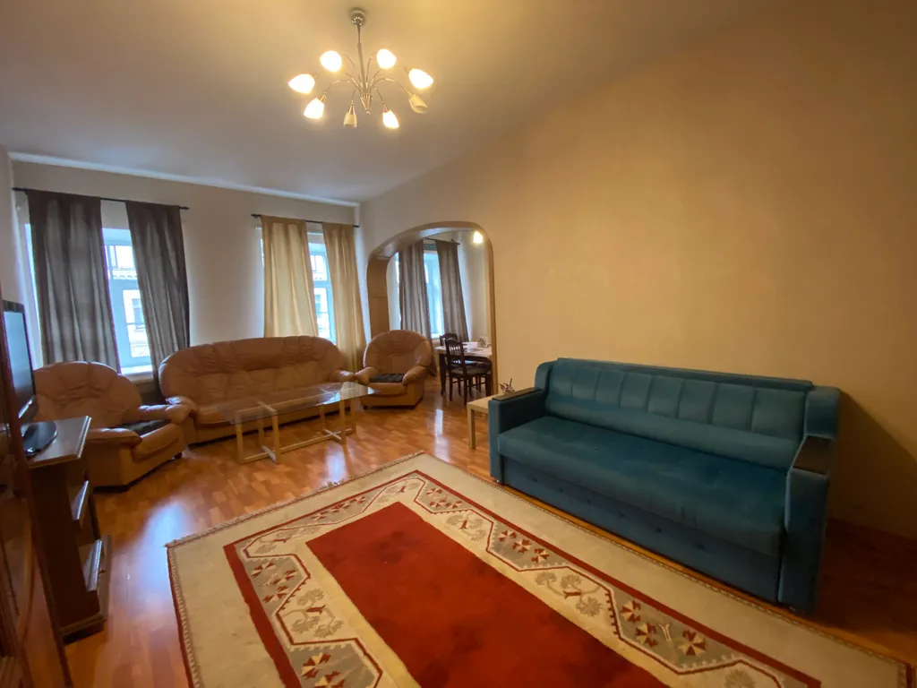 Двухкомнатные апартаменты Corner с видом на Невский проспект