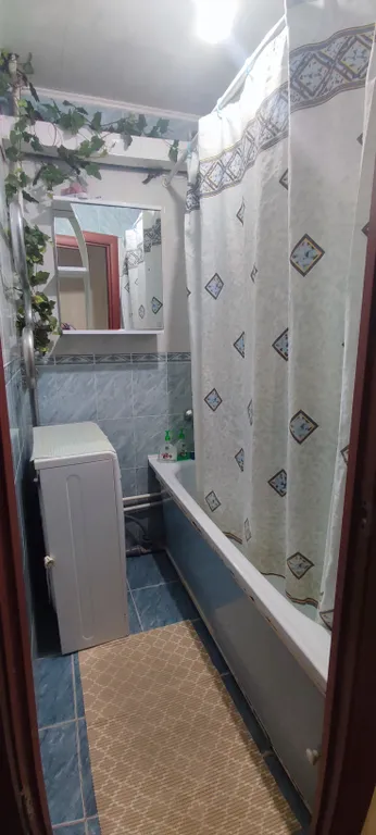Квартира однокомнатная в переулке Школьном, 41 м², Новокуйбышевск — ванная комната