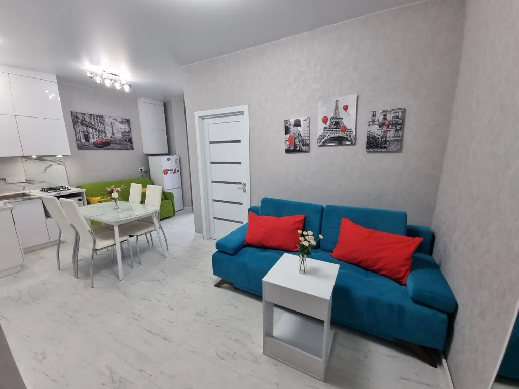 Квартира однокомнатная на улице Тросниковой, 38 м², Сириус — фото 12