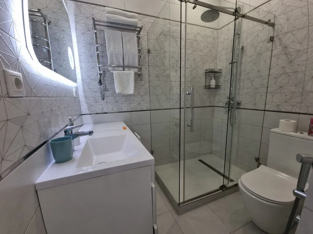 Квартира однокомнатная на улице Тросниковой, 38 м², Сириус — фото 18